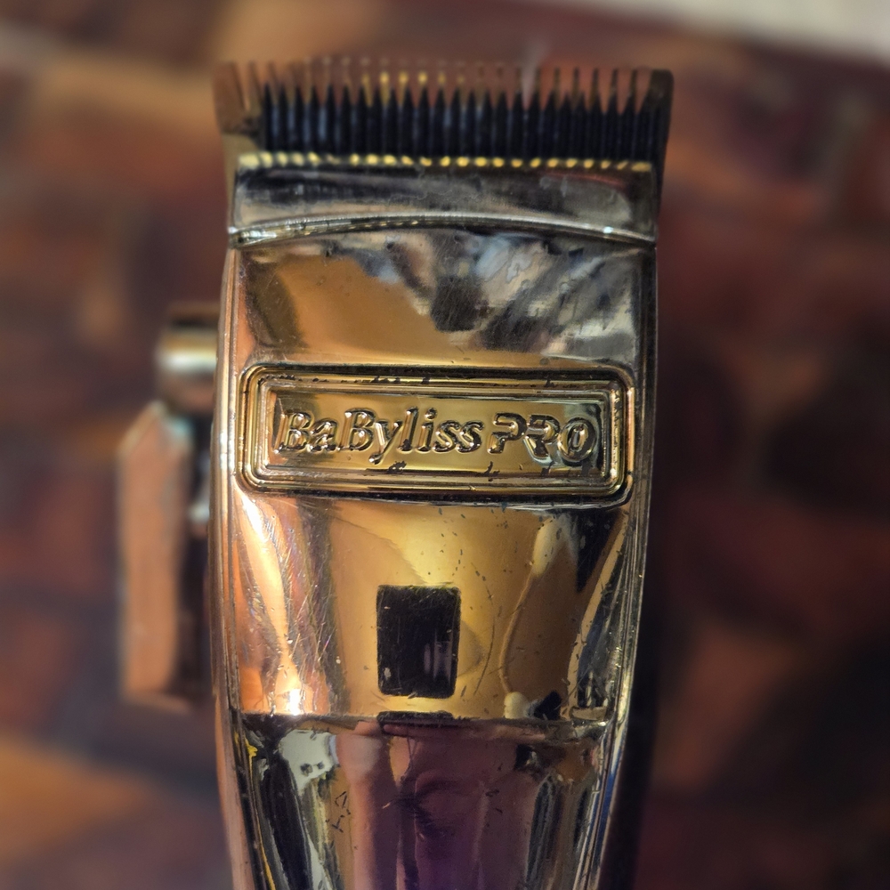 BaByliss Gold and Blue Hair Clipper - Picture 2 of 11
